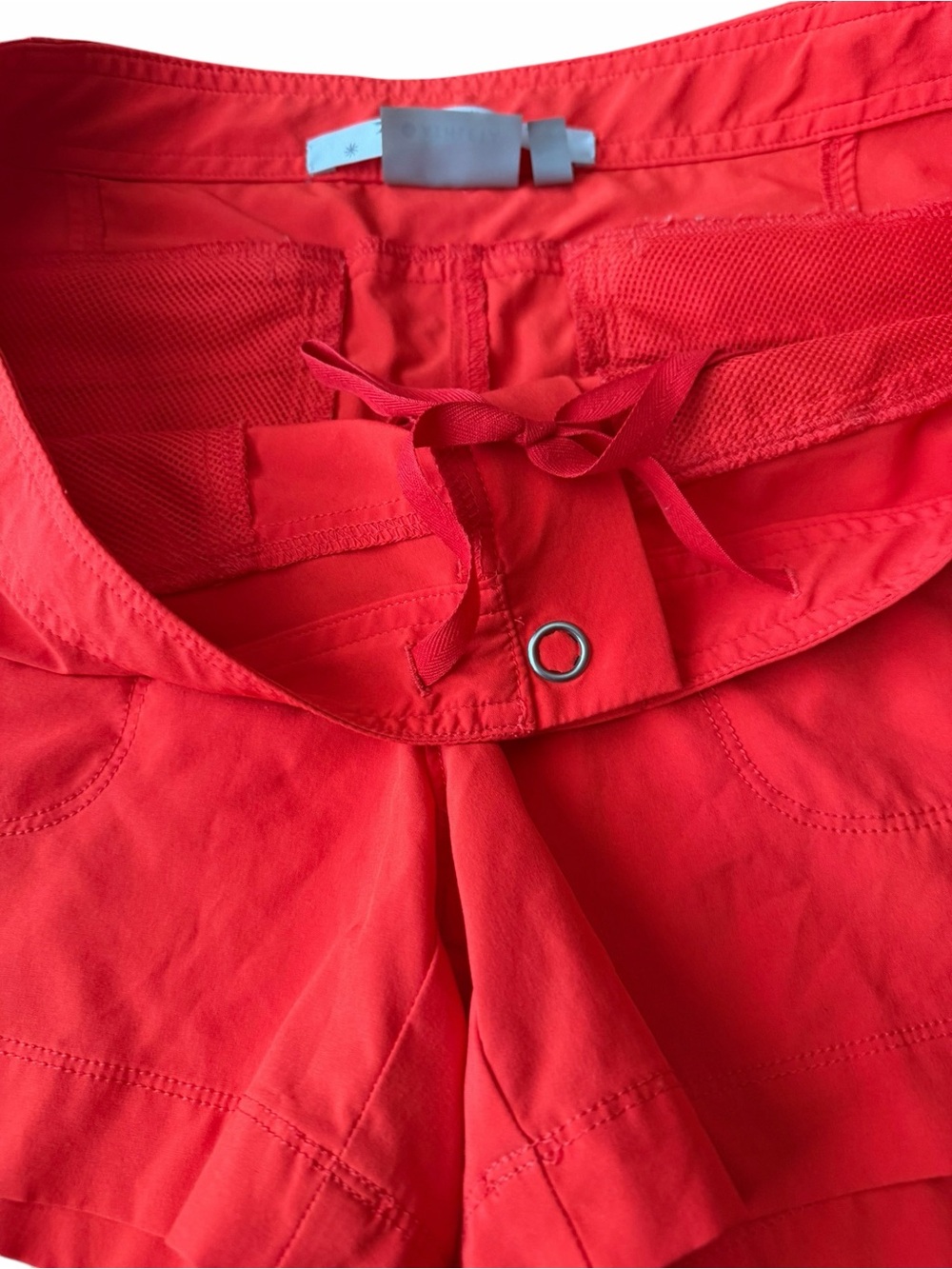 Athleta Coral Hiking Shorts size 8 - Picture 3 of 5